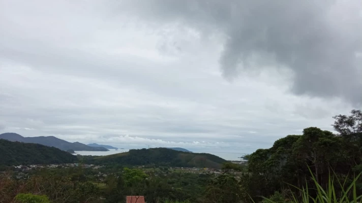 Foto 10: OPORTUNIDADE ÚNICA!!Chácara Ubatuba!! Maranduba!!